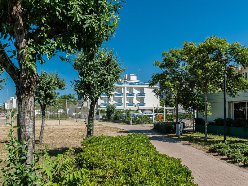 Hotel Corinna image
