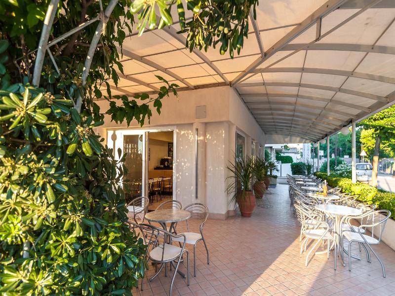 Hotel Corinna image