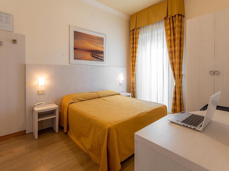 Hotel Corinna image