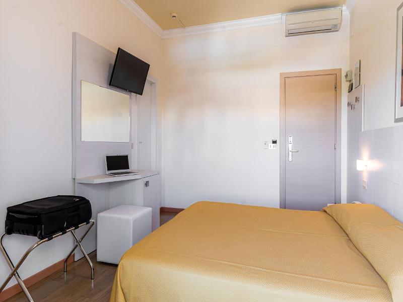 Hotel Corinna image