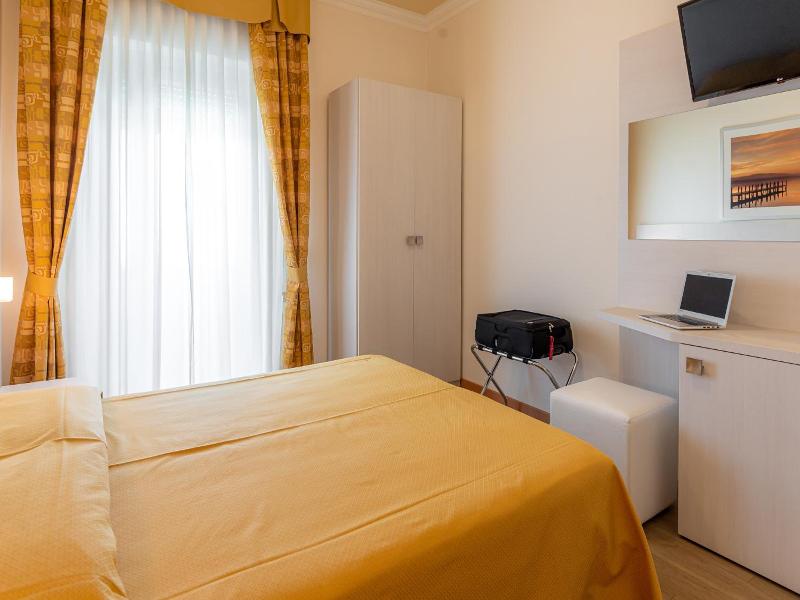 Hotel Corinna image