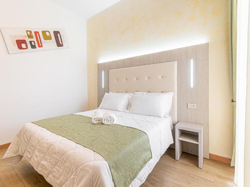 Hotel Corinna image