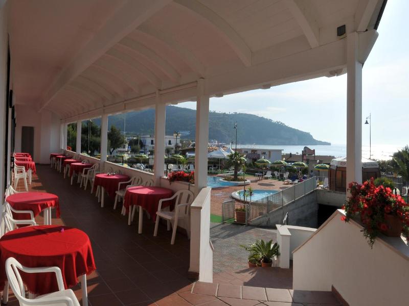 Morcavallo Hotel & Wellness image