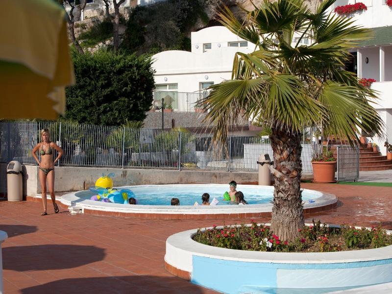 Morcavallo Hotel & Wellness image