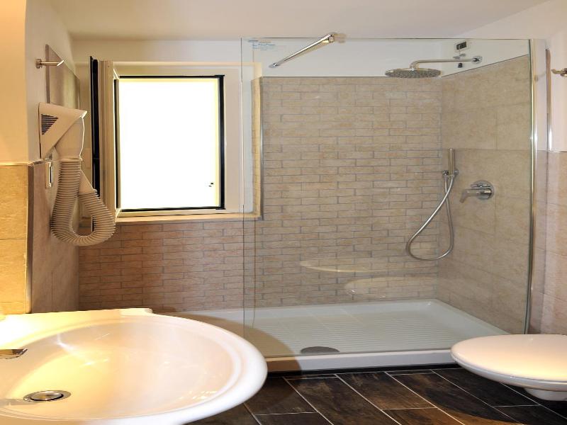 Morcavallo Hotel & Wellness image
