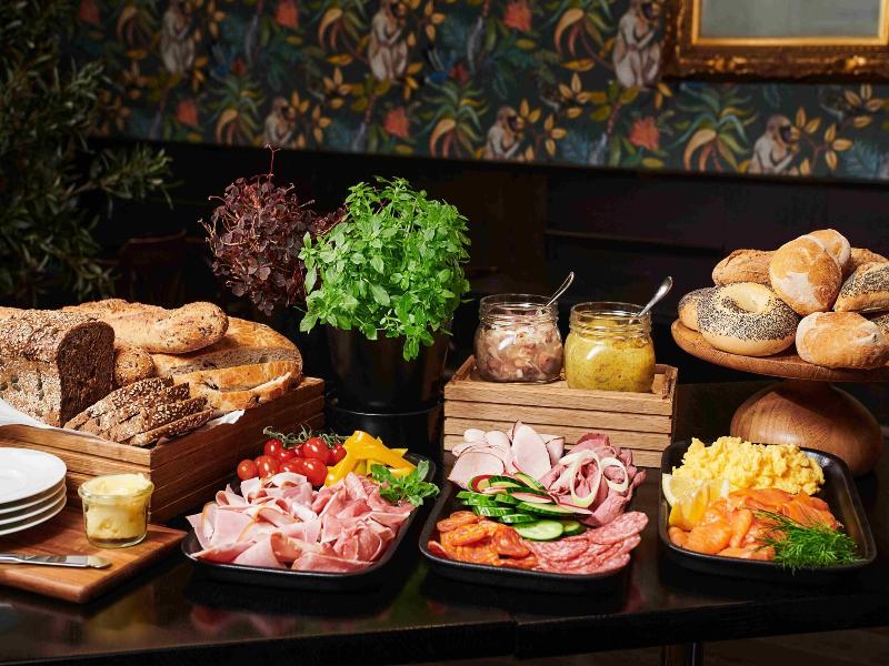 Thon Hotel Svolv R