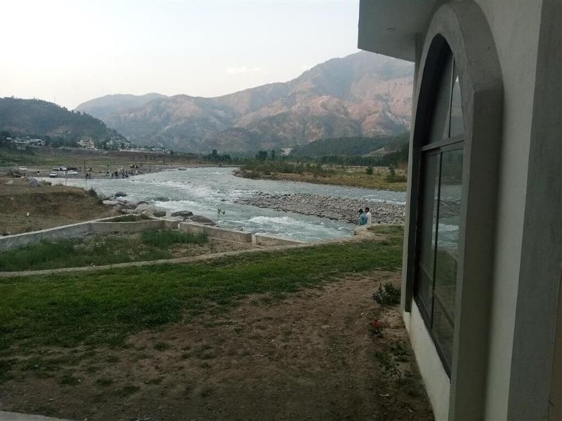 River Dine Hotel — general view