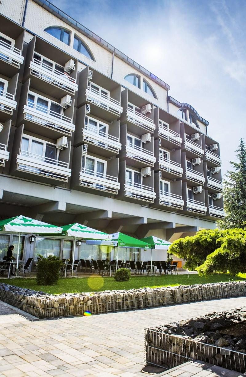 Hotel Csopak Resort & Lake image