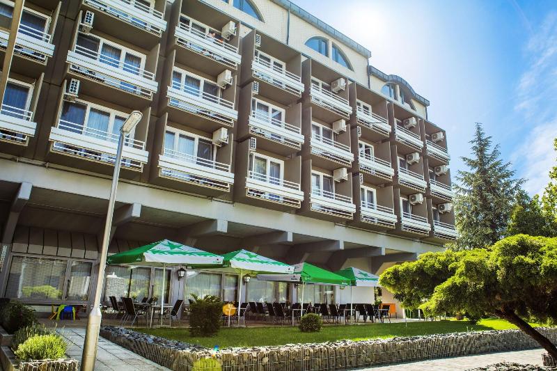 Hotel Csopak Resort & Lake image