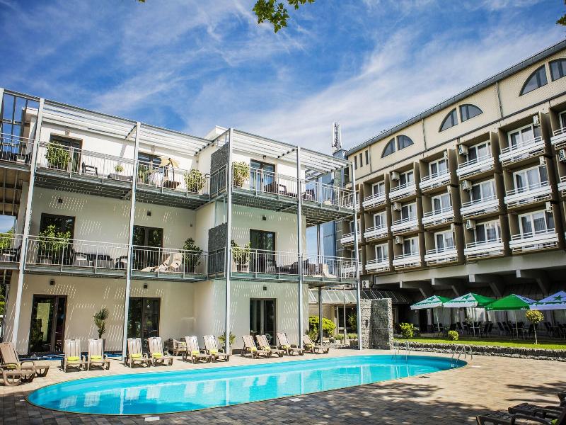 Hotel Csopak Resort & Lake image