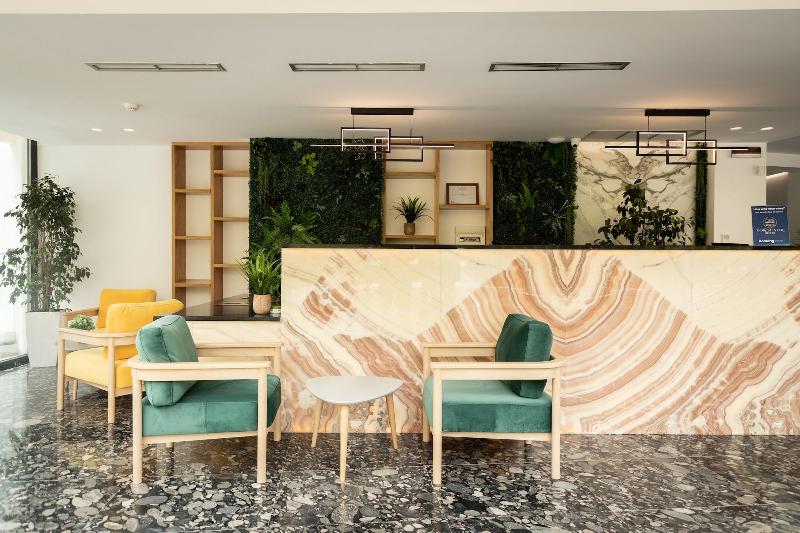 Dorchester Hotel image