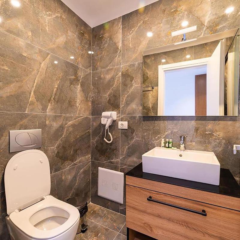 Dorchester Hotel image