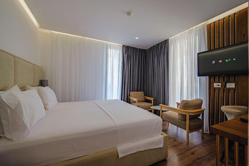 Dorchester Hotel image