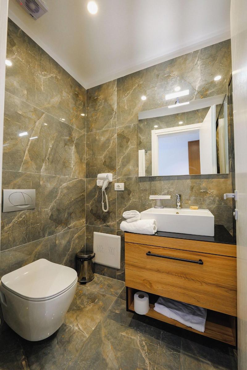 Dorchester Hotel image