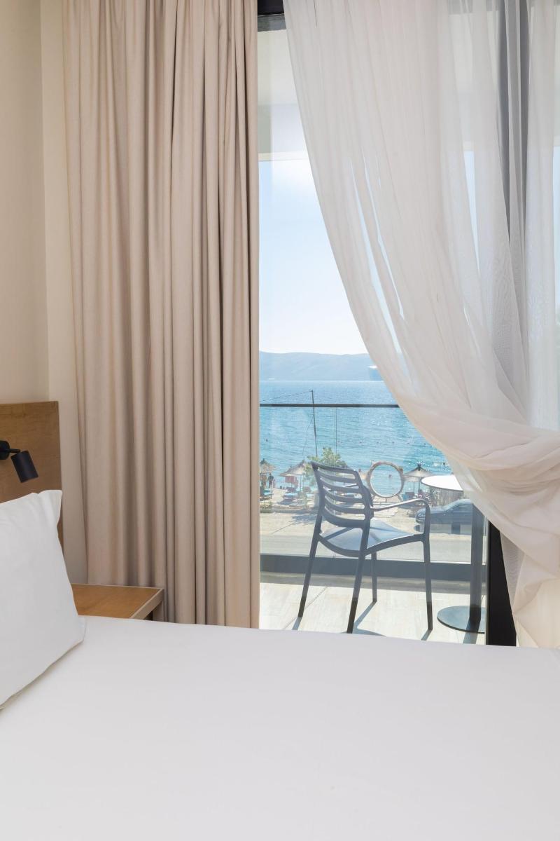 B&b Champagne Vlore Bay image