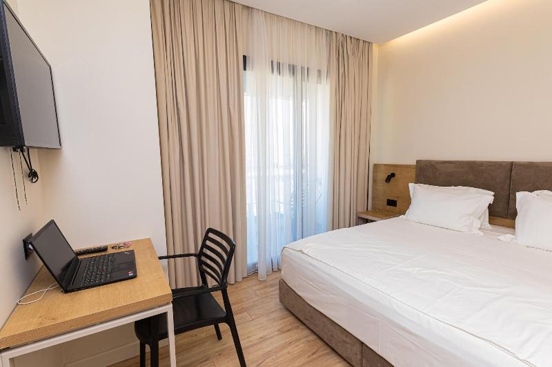 B&b Champagne Vlore Bay image