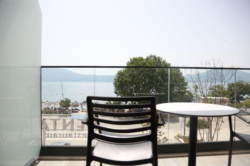 B&b Champagne Vlore Bay image