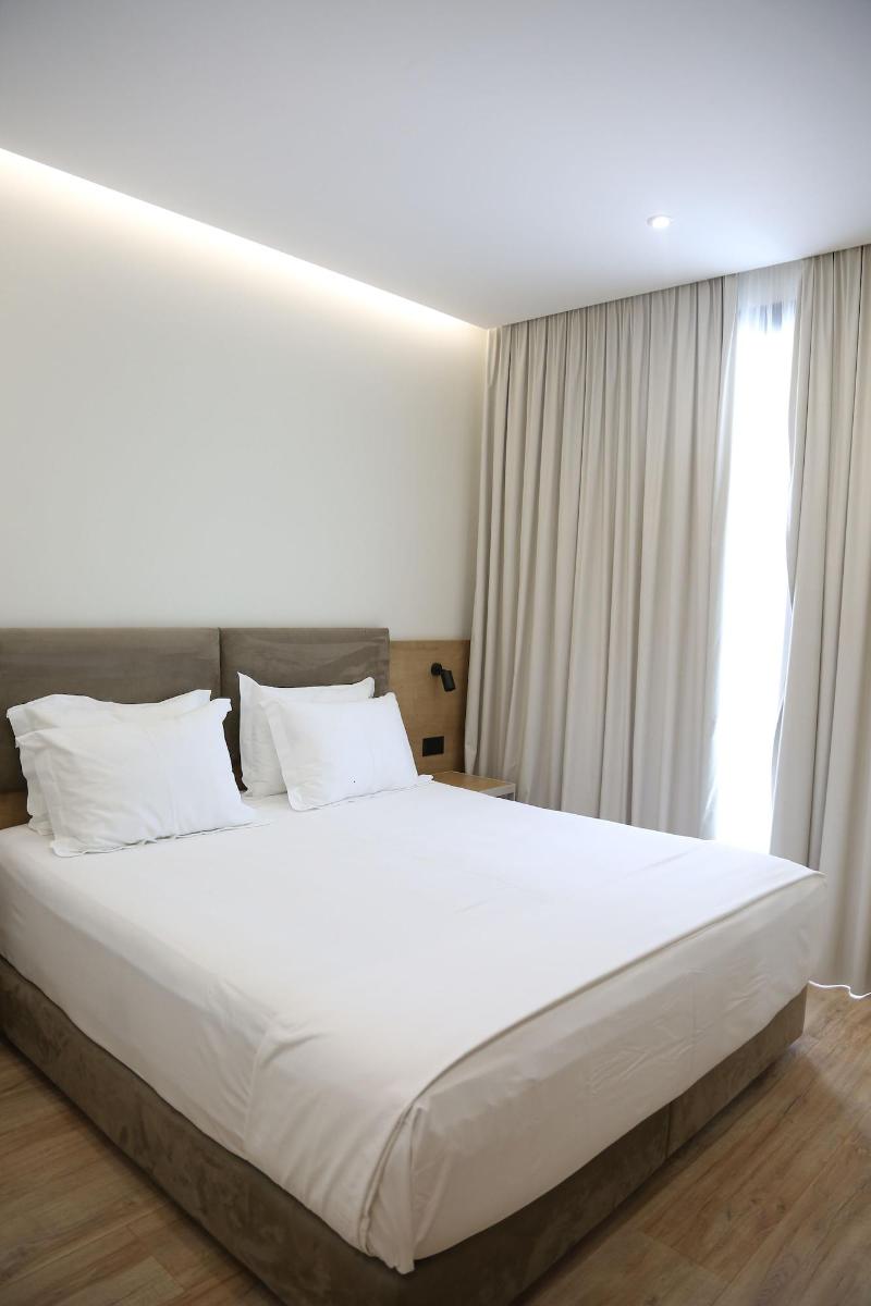 B&b Champagne Vlore Bay image