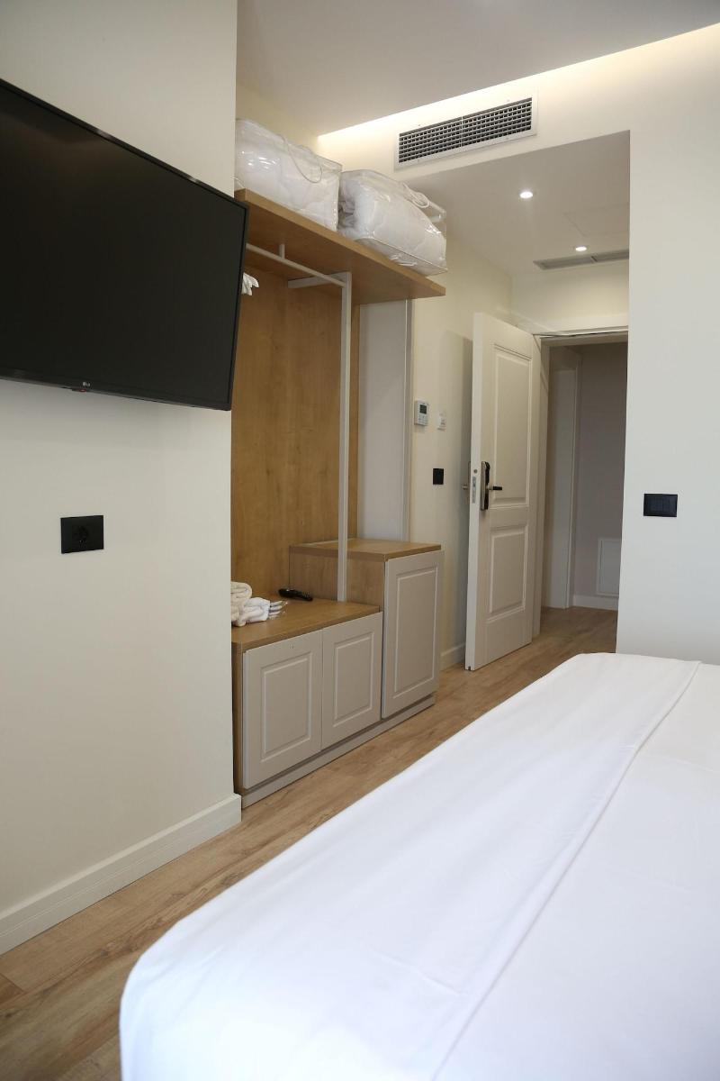 B&b Champagne Vlore Bay image