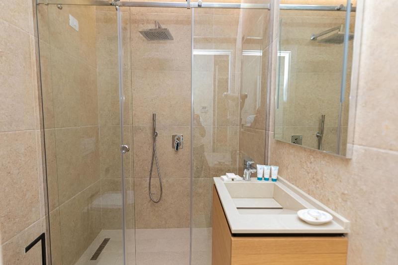 B&b Champagne Vlore Bay image
