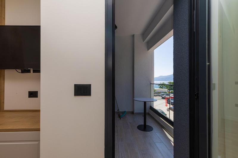 B&b Champagne Vlore Bay image
