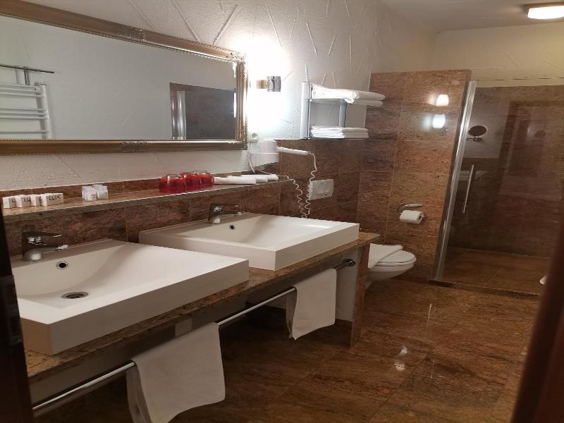 Hotel Al Faro Lodge Am See image