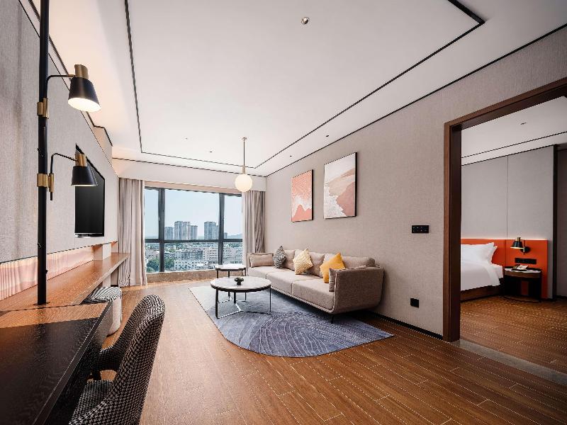 Hilton Garden Inn Anqing Susong image