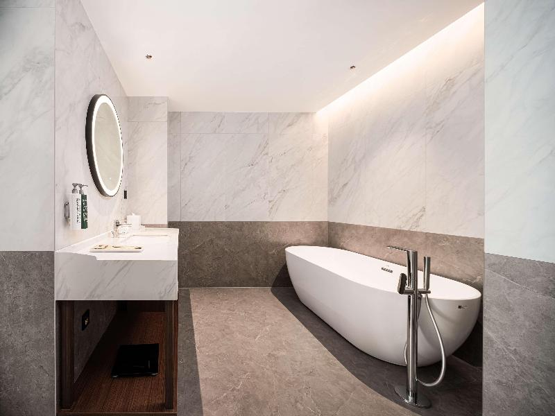 Hilton Garden Inn Anqing Susong image