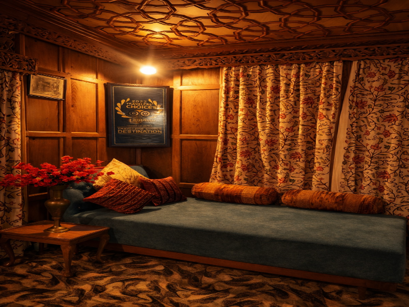 Kings Houseboats image