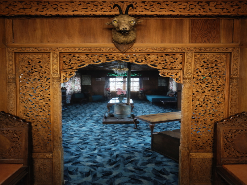 Kings Houseboats image
