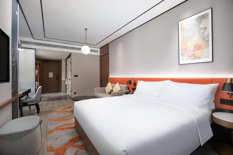 Hilton Garden Inn Luoyang Kaiyuan Avenue image