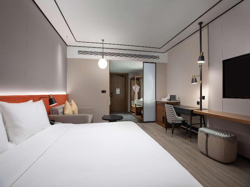 Hilton Garden Inn Luoyang Kaiyuan Avenue image