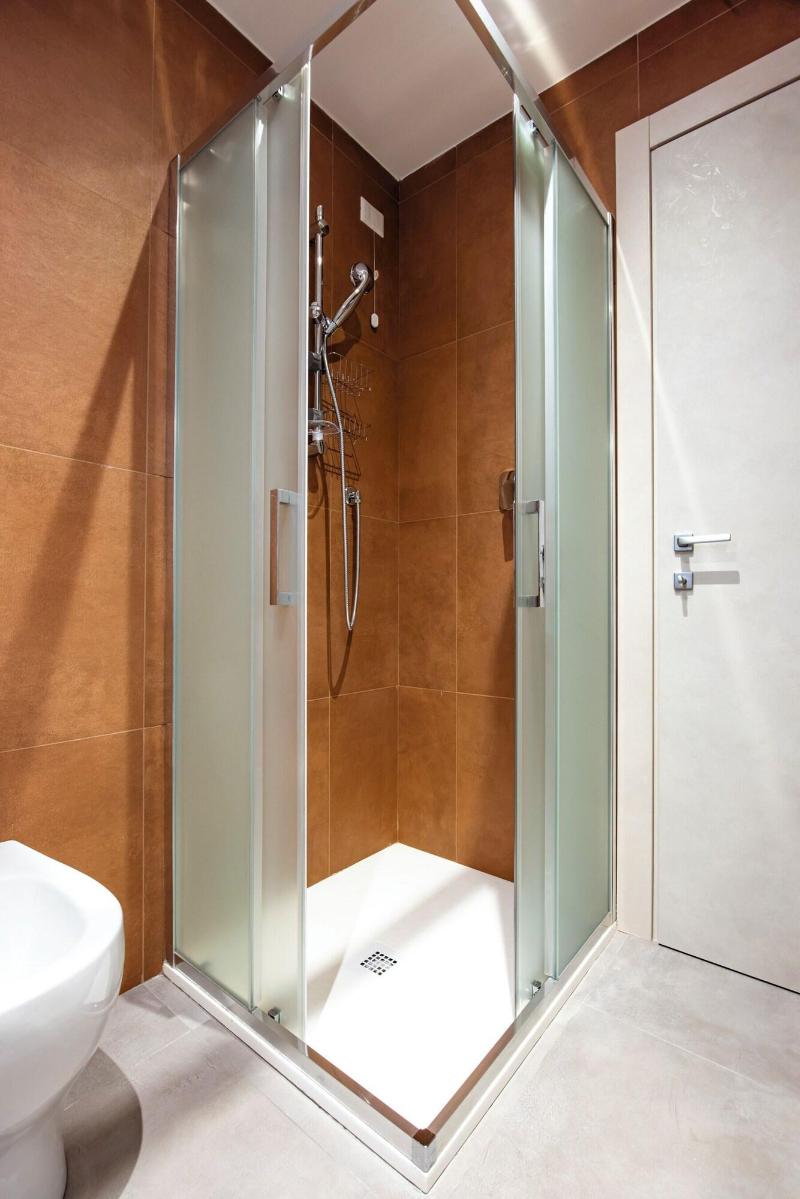 Apho Apartment Hotel image