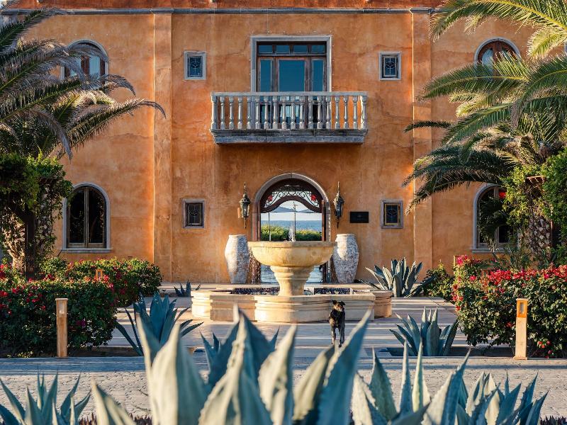 Villa Santa Cruz