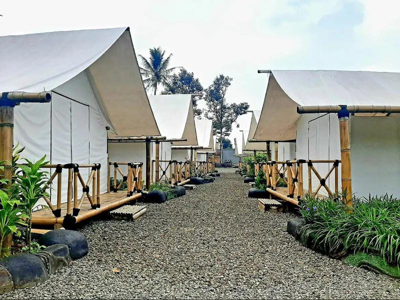 D’Royale Tapos Resort Bogor By Zuzu image
