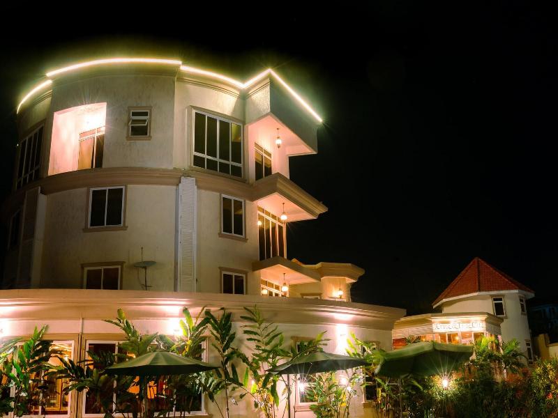 Grik Hotel Entebbe image