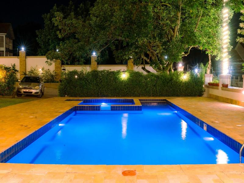 Grik Hotel Entebbe image