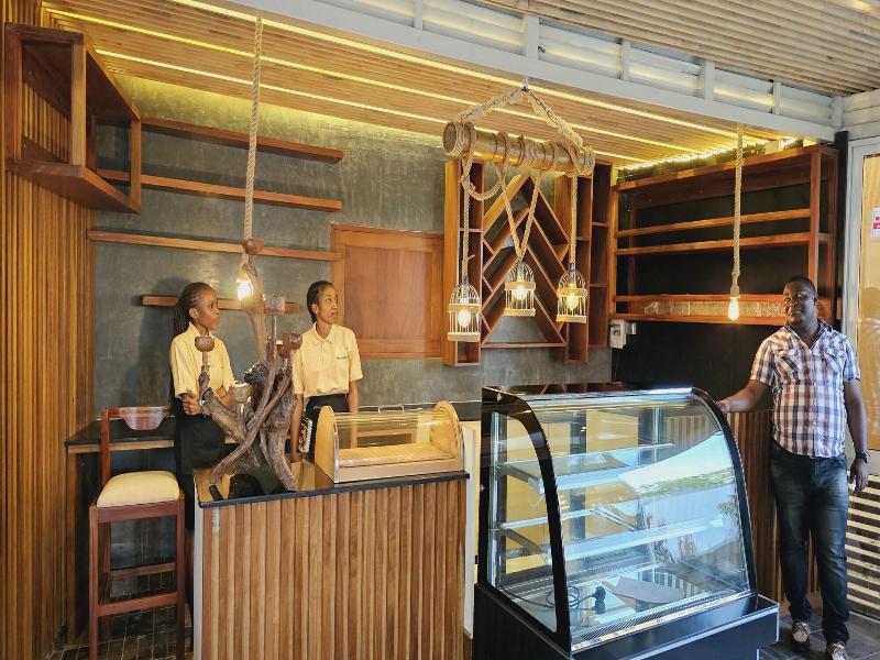 Grik Hotel Entebbe image