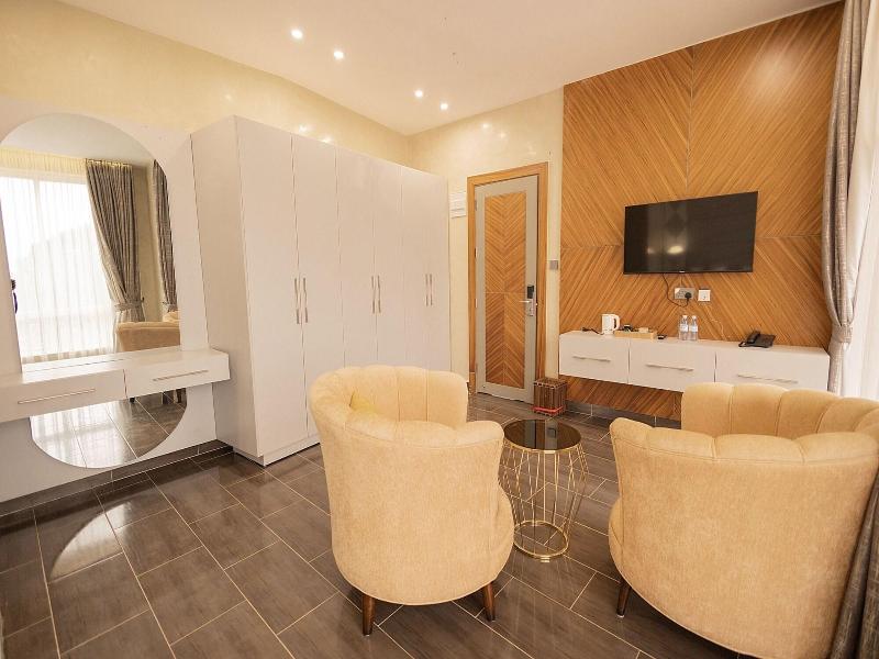 Grik Hotel Entebbe image