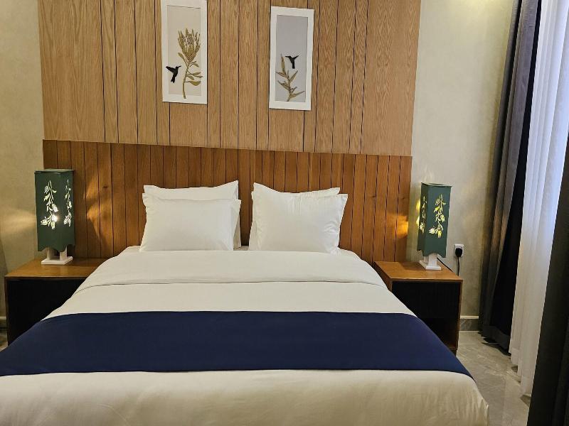 Grik Hotel Entebbe image