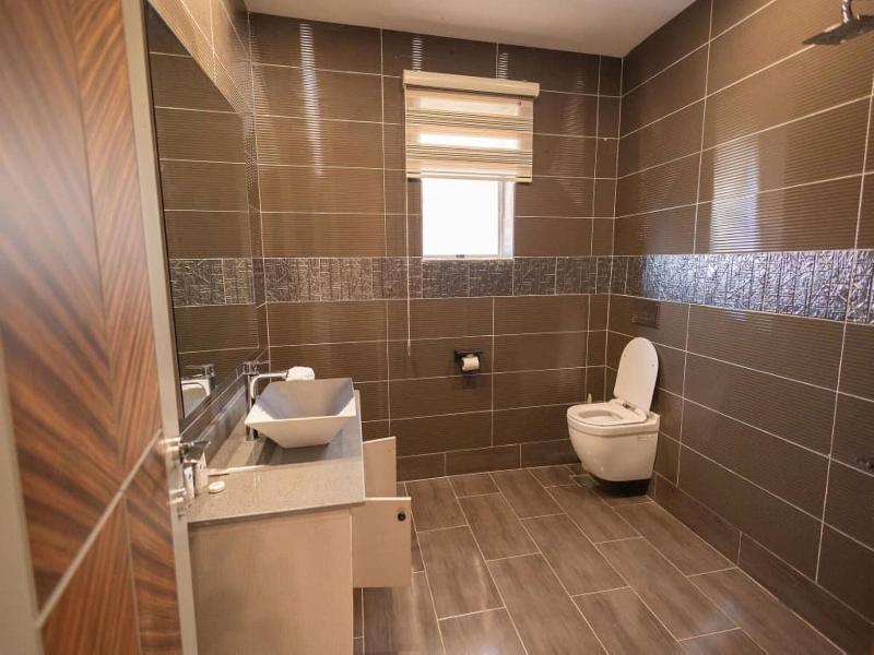 Grik Hotel Entebbe image