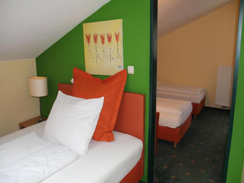 Hotel Kreuzwirt image