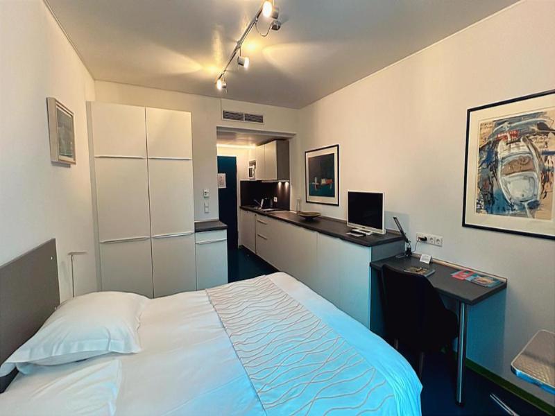 Domus Hotel image