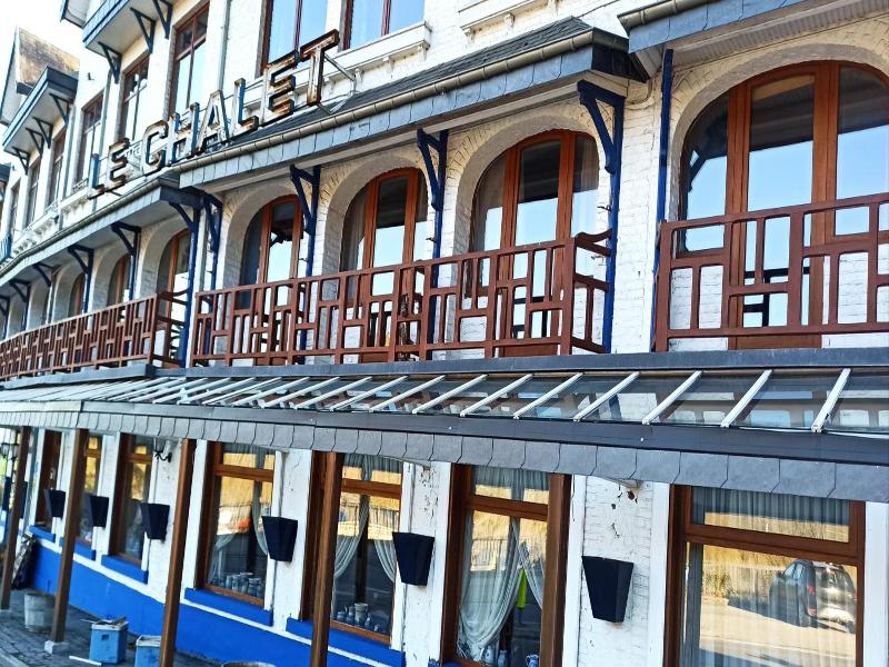 Hotel Le Chalet image