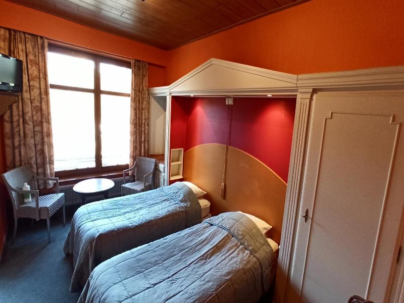 Hotel Le Chalet image