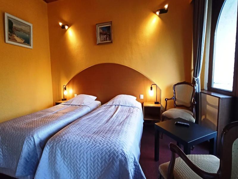 Hotel Le Chalet image