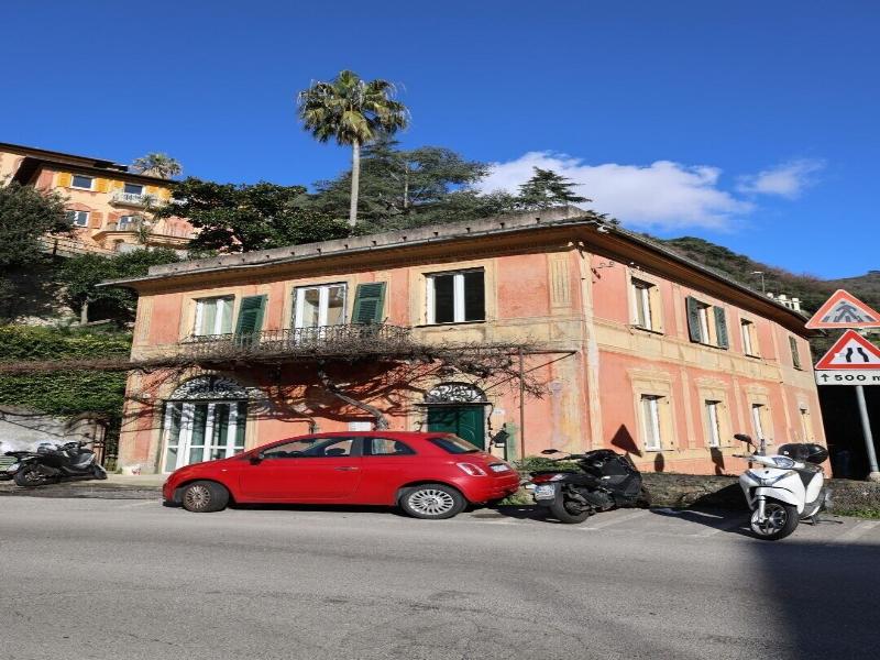 Hostel Bosmi Bed&language Liguria image