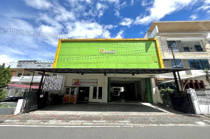 Maison Hotel Bukittinggi By Zuzu