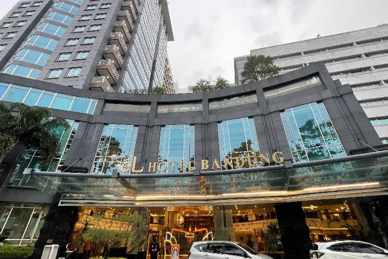 El Royale By Farizi Rooms By Zuzu