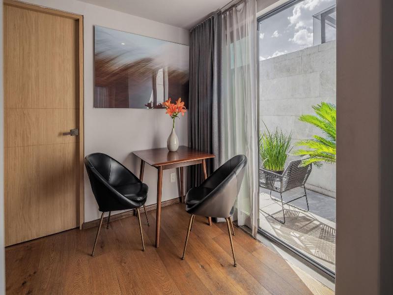 Felix Luxury Plus By Viadora image